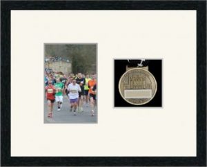 Marathon Medal Frame – S4-192H Black Woodgrain-Antique White Mount